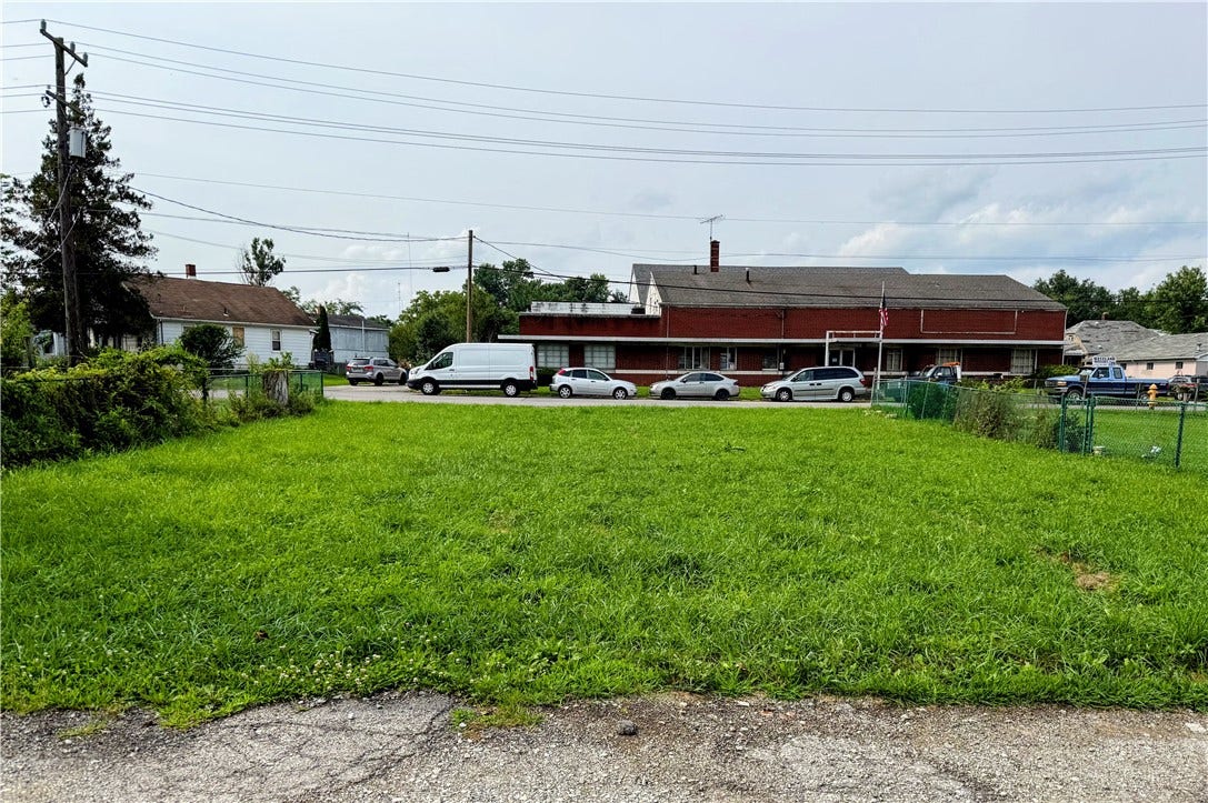 1100 Fayette St, Washington, PA 15301