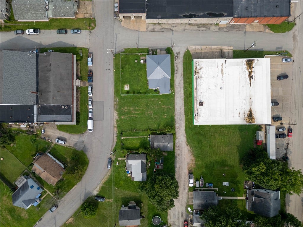 1100 Fayette St, Washington, PA 15301