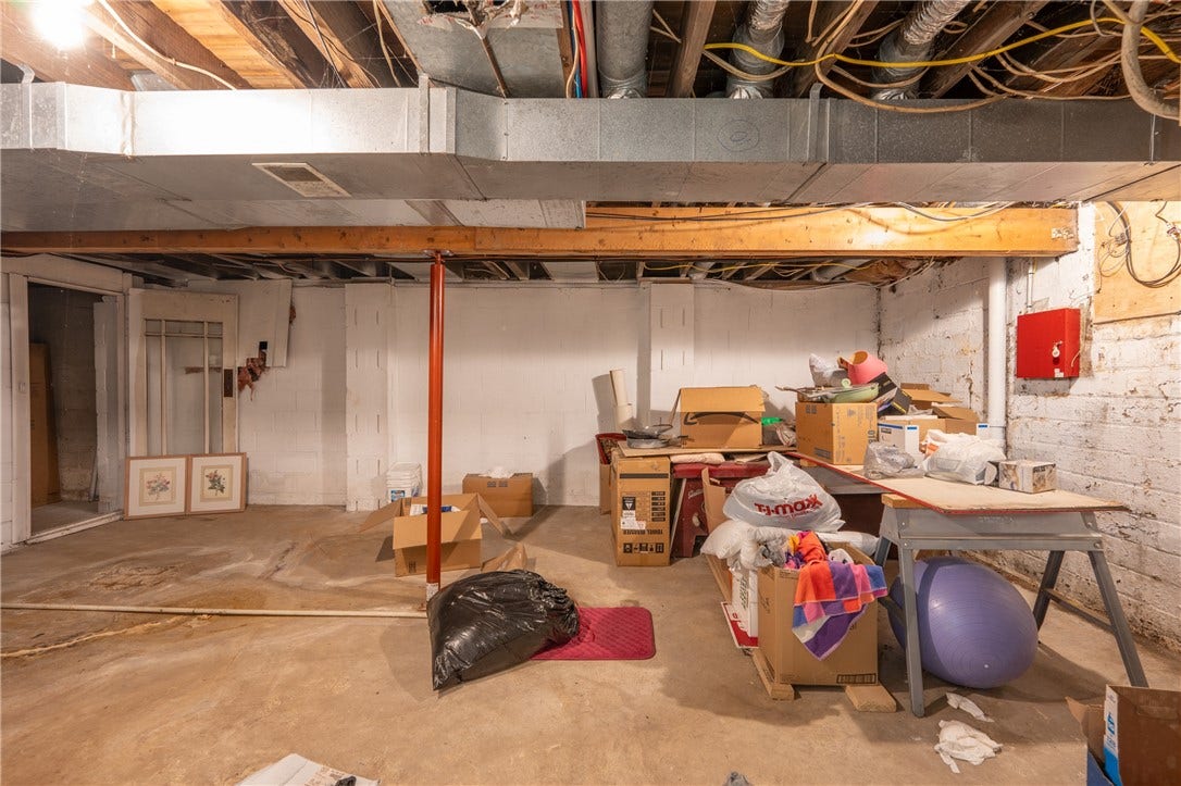 433 New Alexandria Rd, Greensburg, PA 15601