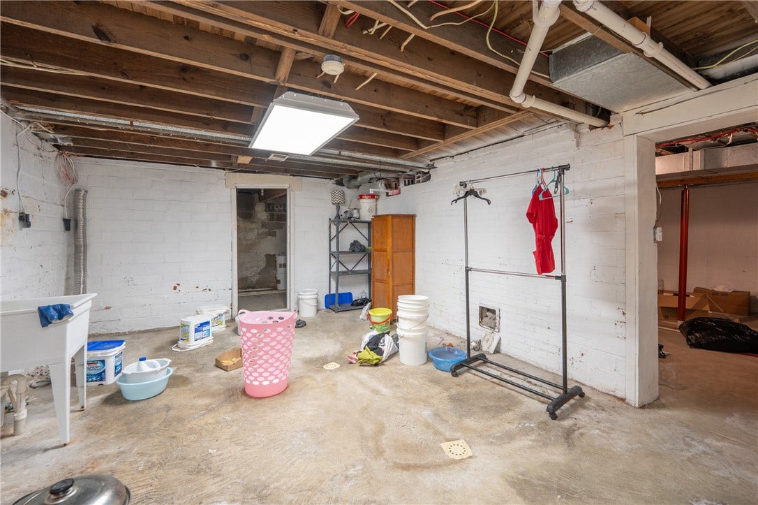 433 New Alexandria Rd, Greensburg, PA 15601