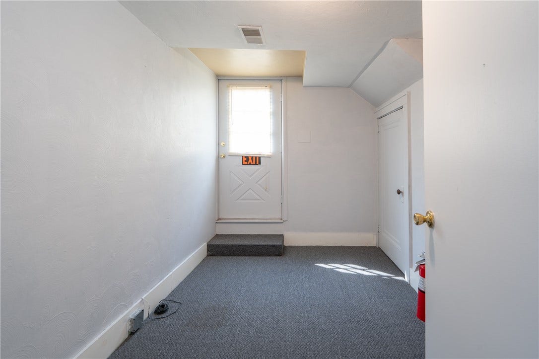 433 New Alexandria Rd, Greensburg, PA 15601