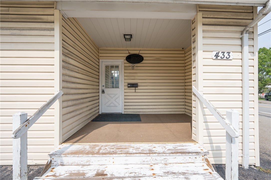 433 New Alexandria Rd, Greensburg, PA 15601