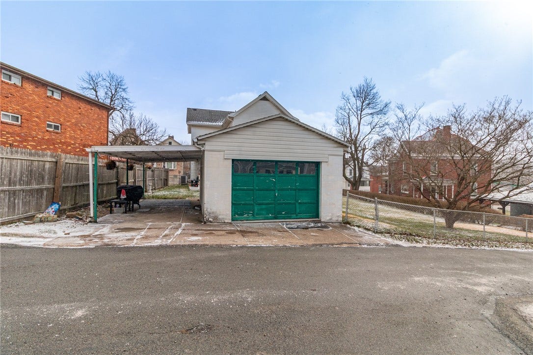 641 W Newton St, Greensburg, PA 15601