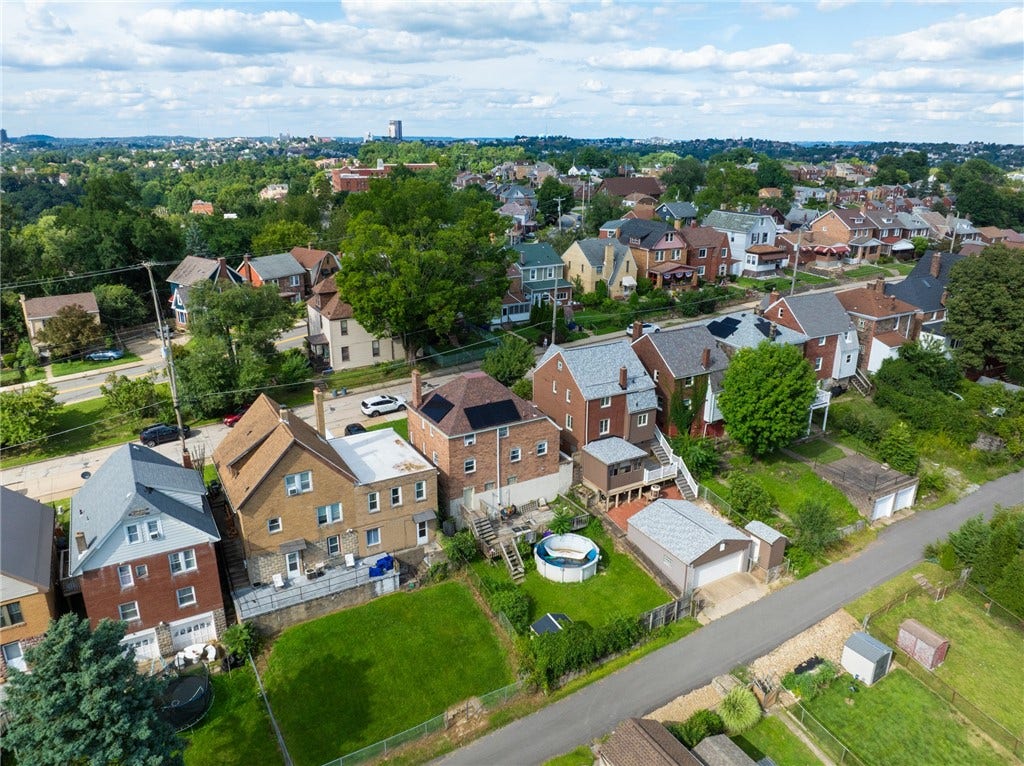 305 Lamarido St, Pittsburgh, PA 15226 305 Lamarido St, Pittsburgh, PA 15226