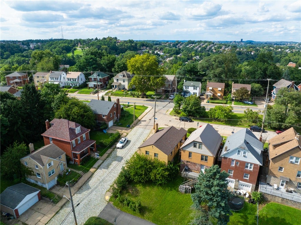 305 Lamarido St, Pittsburgh, PA 15226 305 Lamarido St, Pittsburgh, PA 15226
