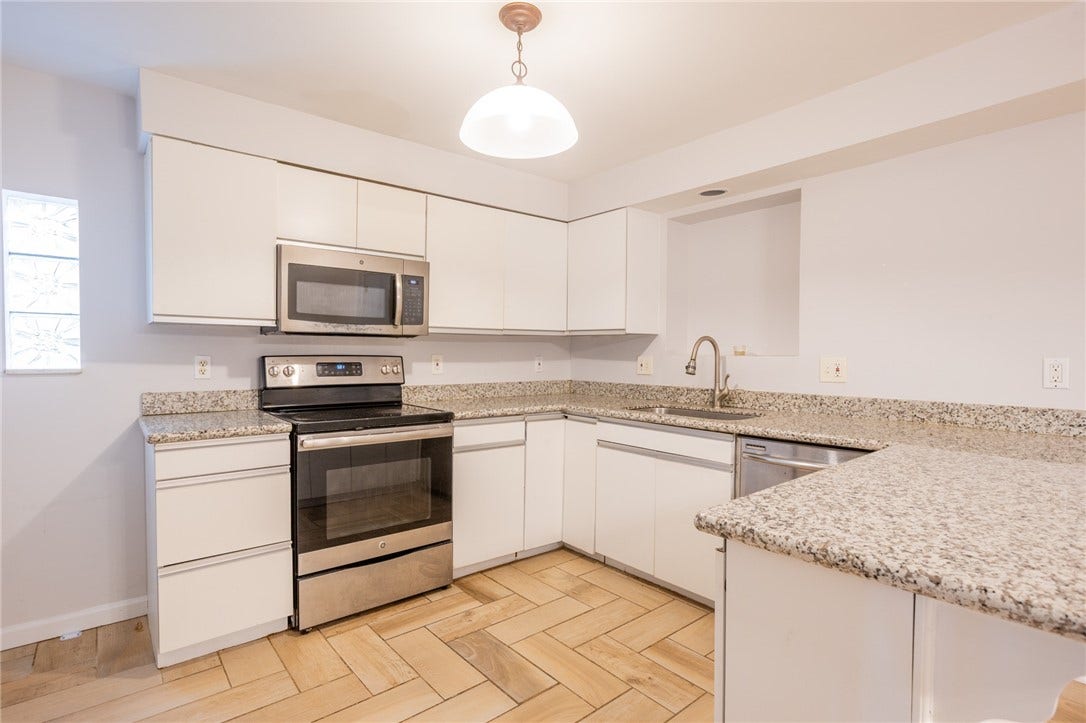 305 Lamarido St, Pittsburgh, PA 15226 305 Lamarido St, Pittsburgh, PA 15226