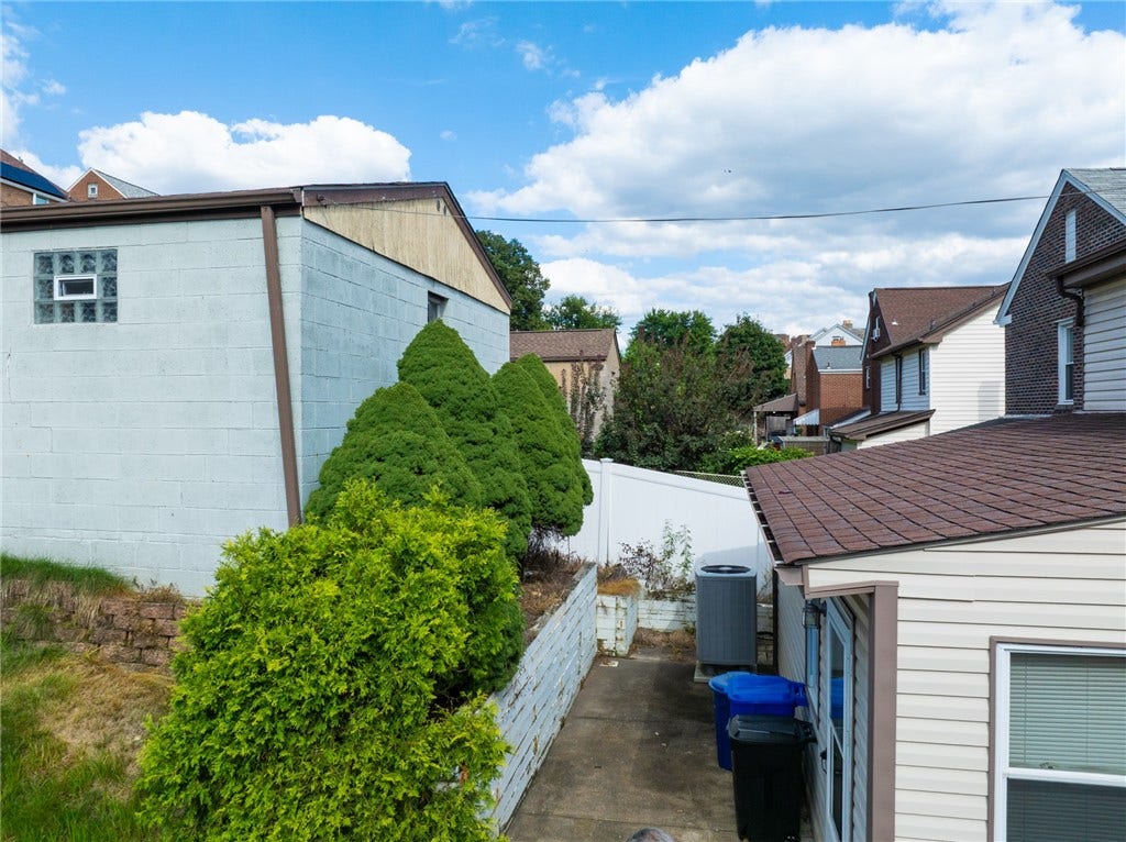305 Lamarido St, Pittsburgh, PA 15226 305 Lamarido St, Pittsburgh, PA 15226