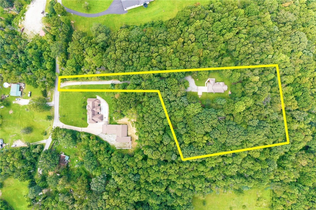 157 Reservoir Hill Road, Uniontown, PA 15401