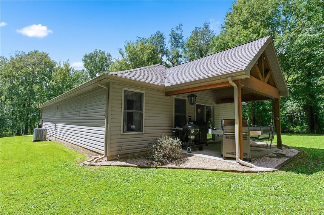 157 Reservoir Hill Road, Uniontown, PA 15401