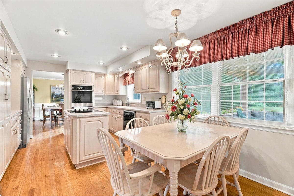 3623 Ashland Drive, Bethel Park, PA 15102