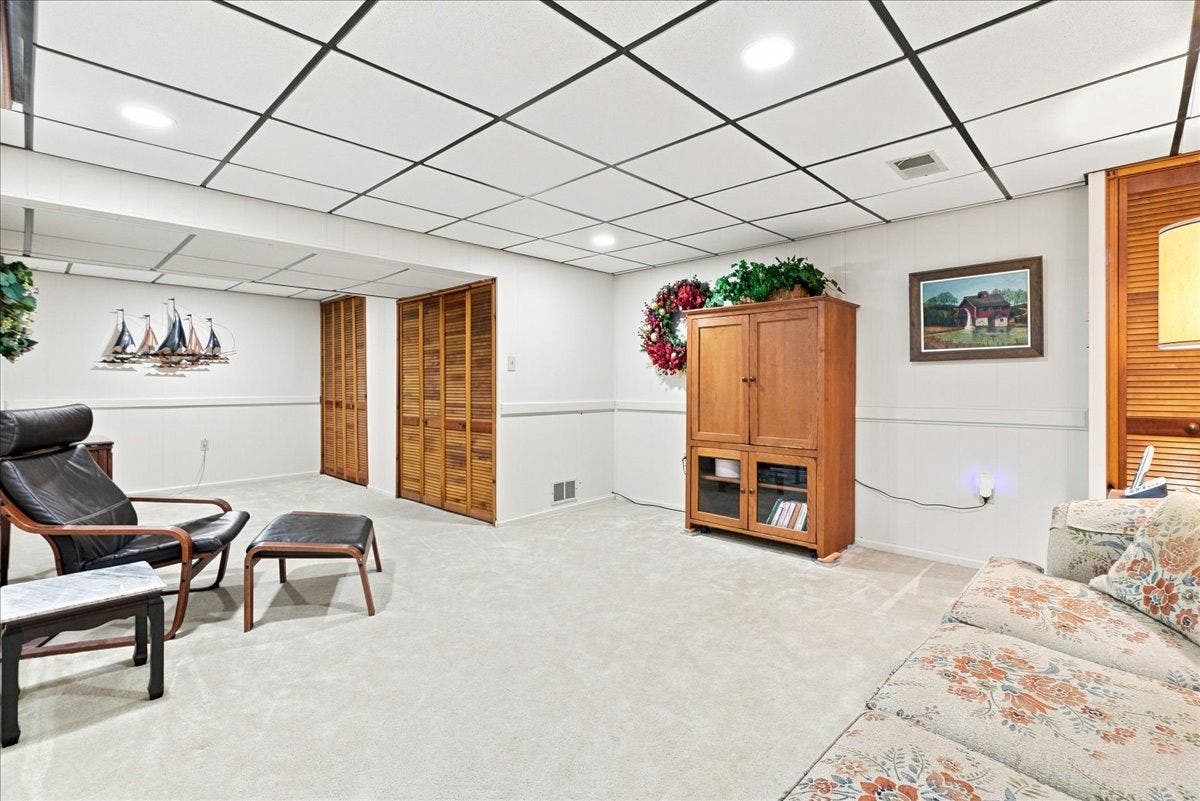 3623 Ashland Drive, Bethel Park, PA 15102