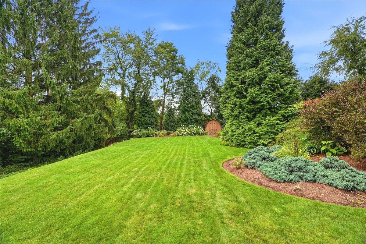 3623 Ashland Drive, Bethel Park, PA 15102