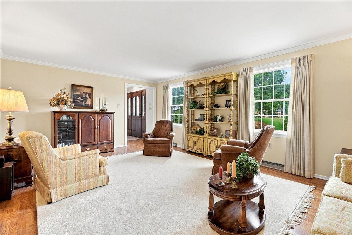 3623 Ashland Drive, Bethel Park, PA 15102