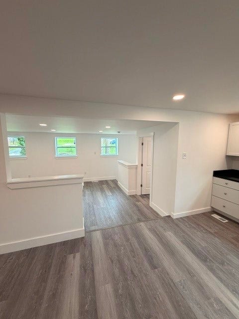 31 E Hallam Ave, Washington, PA 15301 Kitchen view to Living Room
