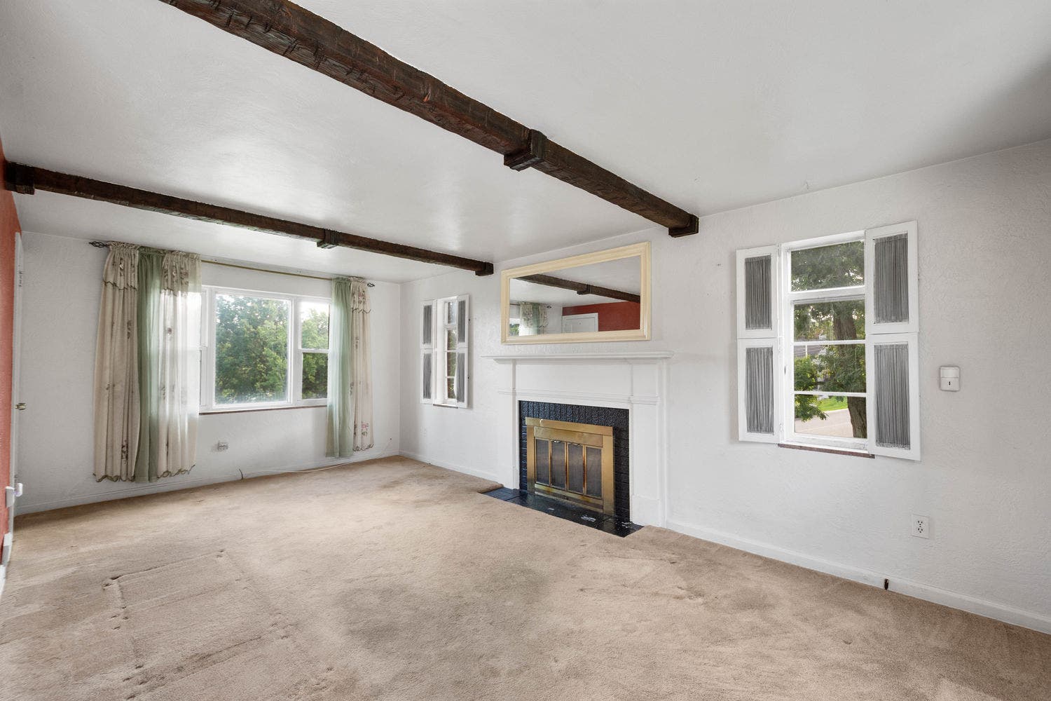 225 Cambridge Road, Bethel Park, PA 15102
