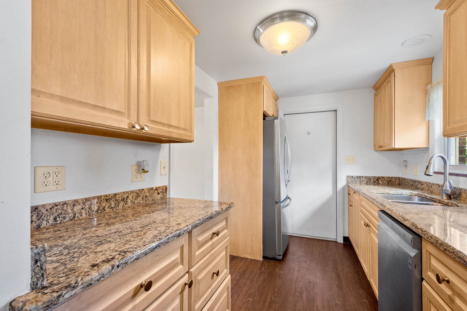 225 Cambridge Road, Bethel Park, PA 15102
