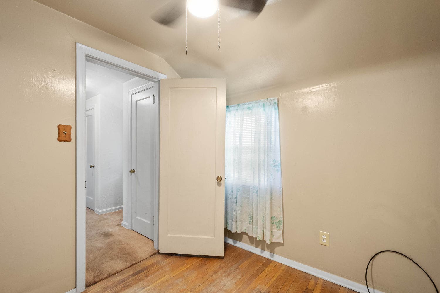 225 Cambridge Road, Bethel Park, PA 15102