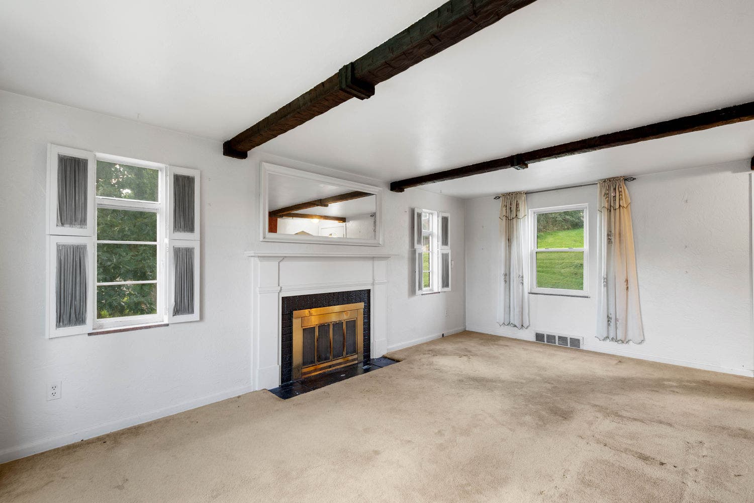 225 Cambridge Road, Bethel Park, PA 15102