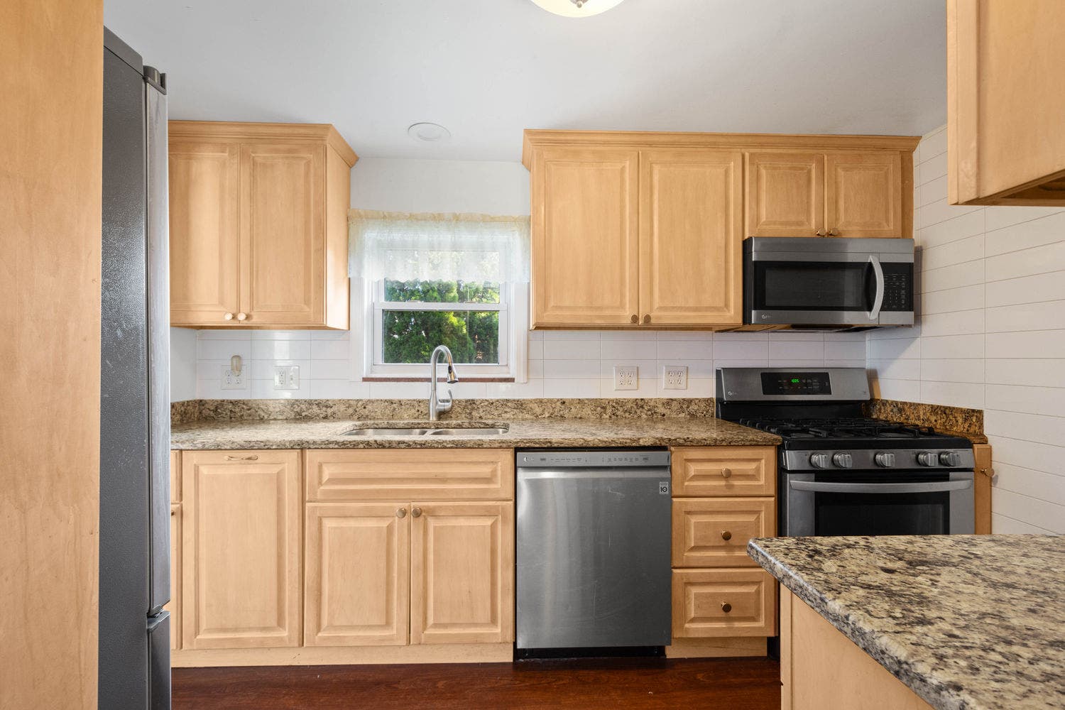 225 Cambridge Road, Bethel Park, PA 15102