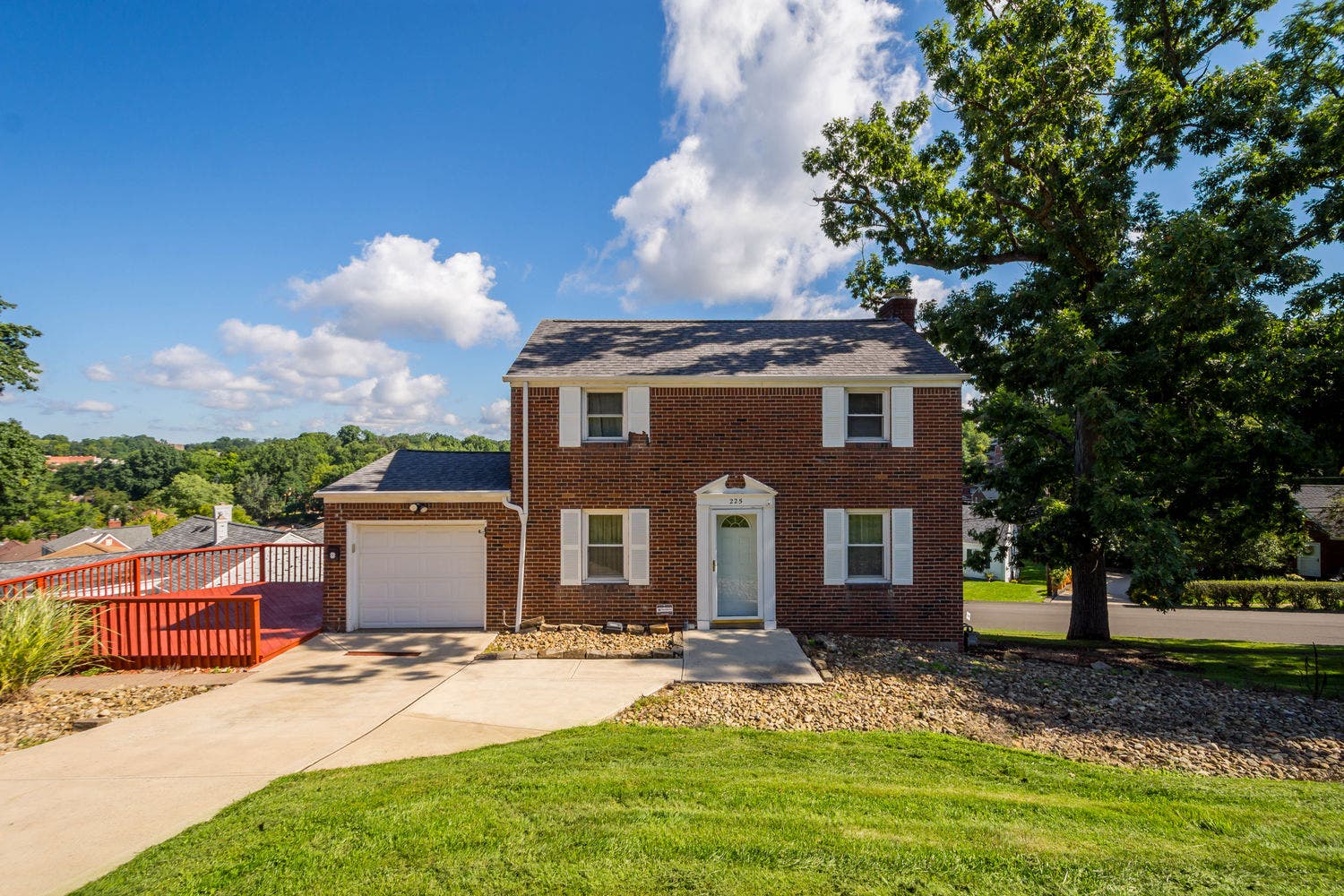 225 Cambridge Road, Bethel Park, PA 15102