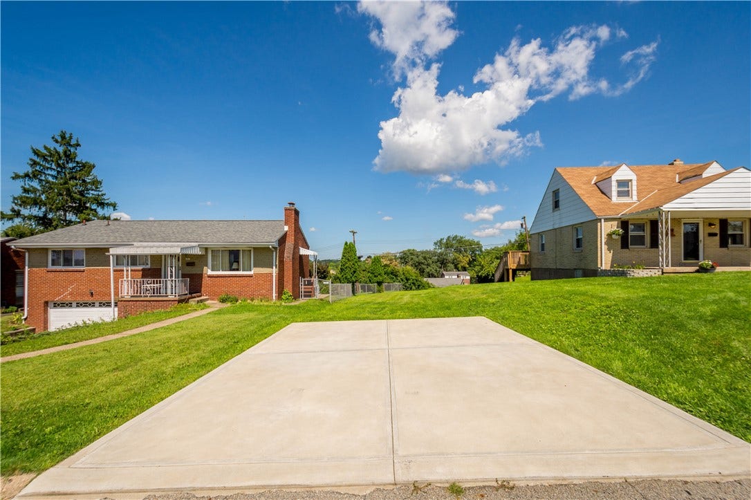 193 Woodhall Dr, Pittsburgh, PA 15236 193 Woodhall Dr, Pittsburgh, PA 15236