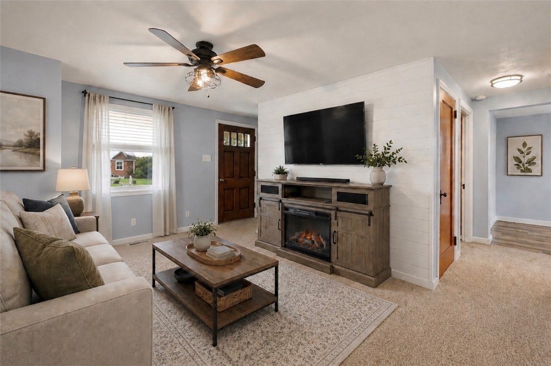 193 Woodhall Dr, Pittsburgh, PA 15236 Virtually Staged