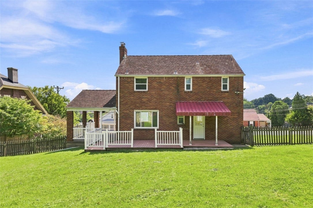 201 Broughton Rd, Bethel Park, PA 15102