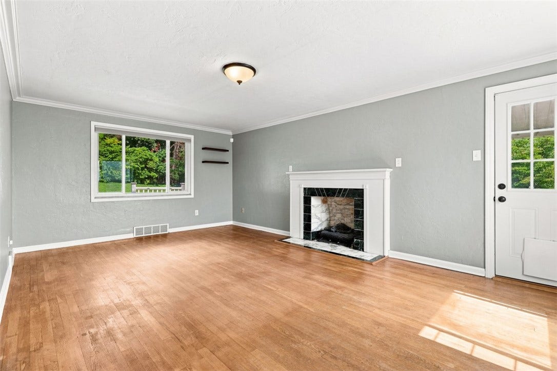 201 Broughton Rd, Bethel Park, PA 15102