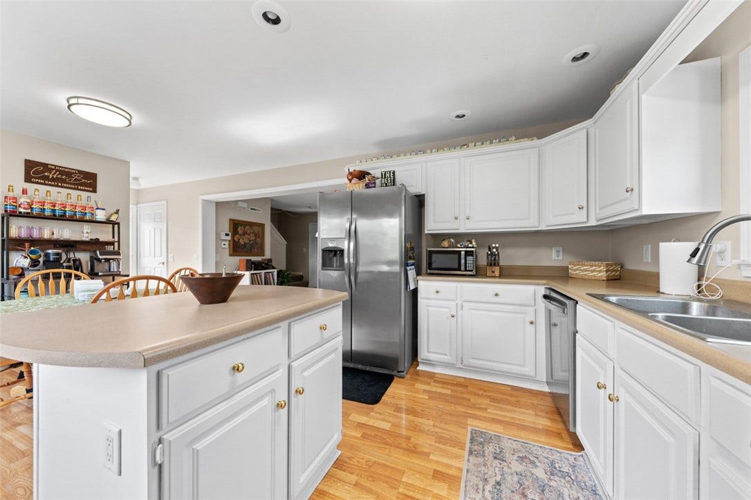 309 Chestnut St, Jeannette, PA 15644