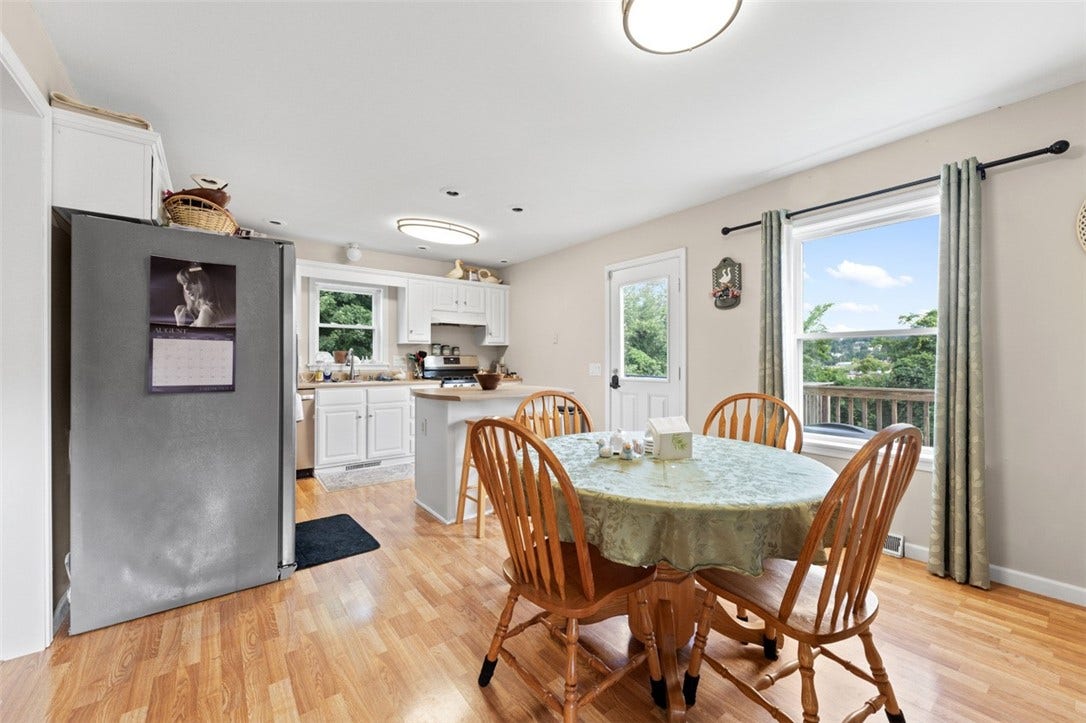 309 Chestnut St, Jeannette, PA 15644