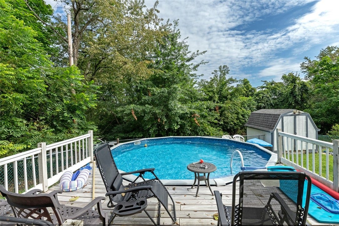309 Chestnut St, Jeannette, PA 15644