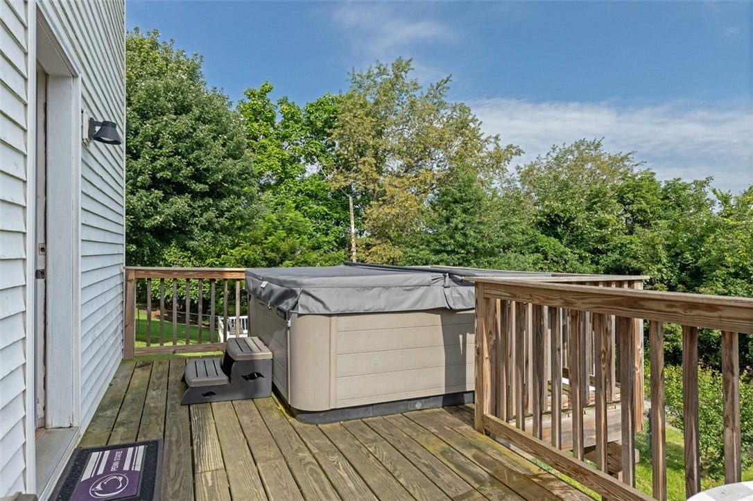309 Chestnut St, Jeannette, PA 15644