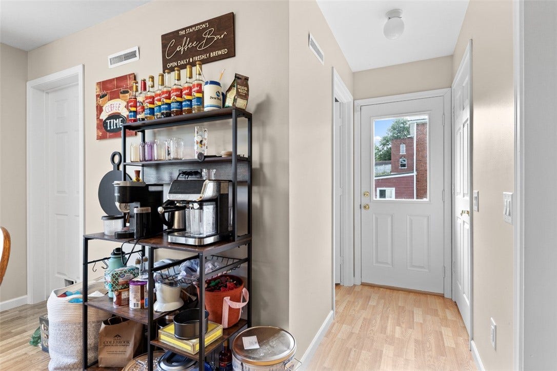 309 Chestnut St, Jeannette, PA 15644