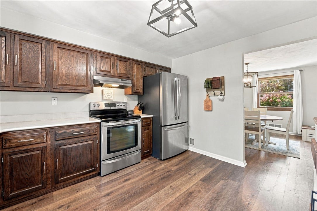 10322 Roseway Blvd, North Huntingdon, PA 15642