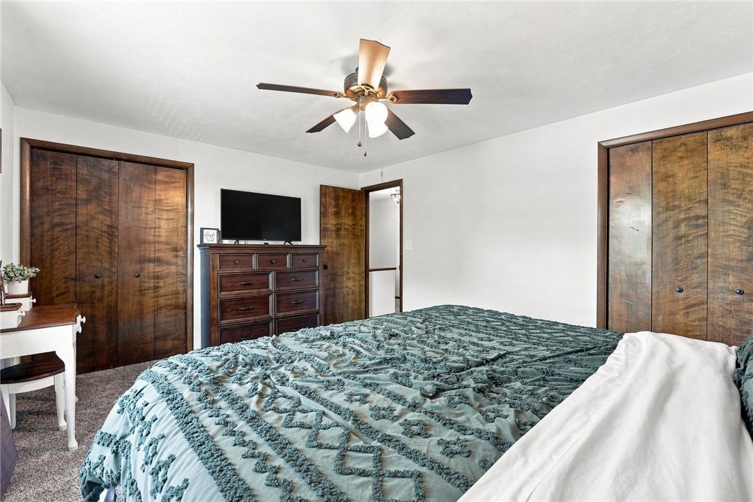 10322 Roseway Blvd, North Huntingdon, PA 15642