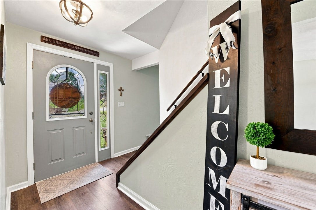 10322 Roseway Blvd, North Huntingdon, PA 15642