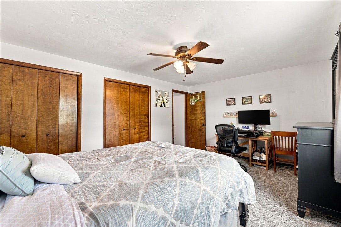 10322 Roseway Blvd, North Huntingdon, PA 15642