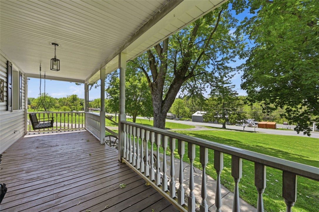 2976 Henderson Road, Washington, PA 15301