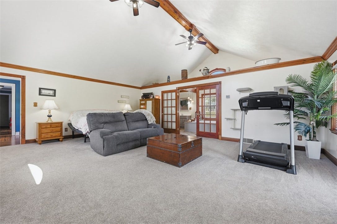 2976 Henderson Road, Washington, PA 15301