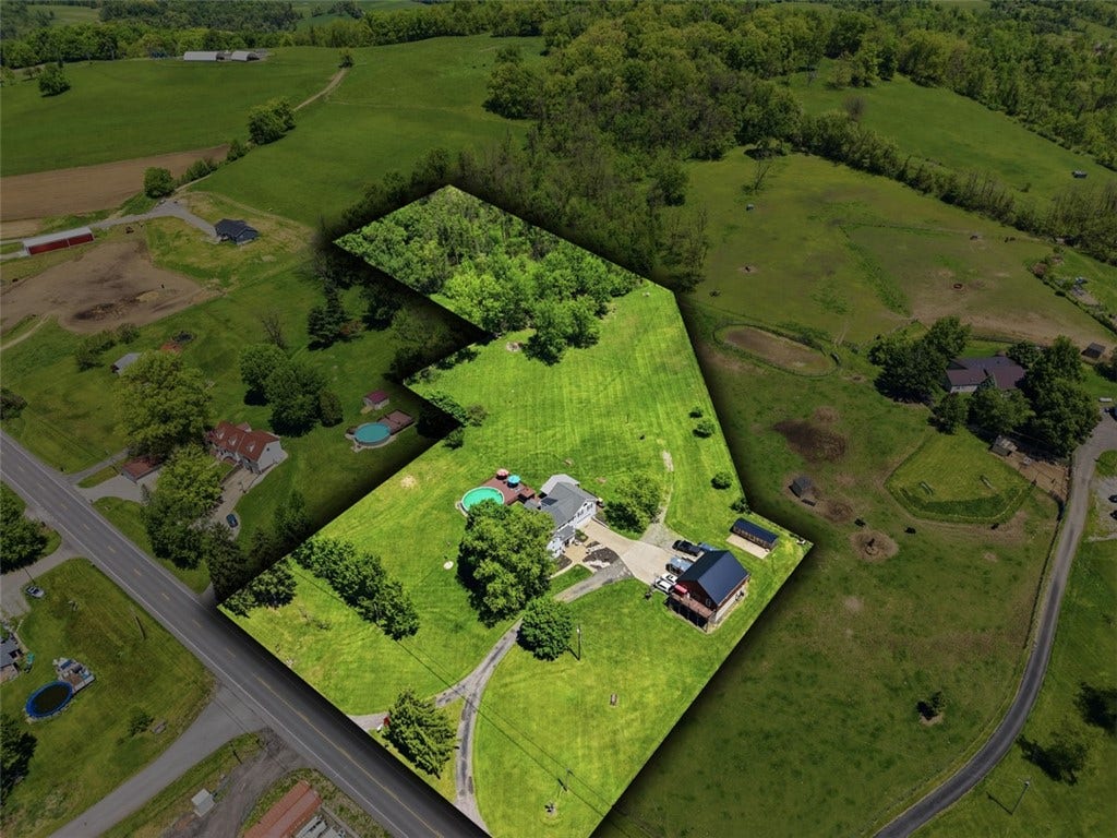 2976 Henderson Road, Washington, PA 15301