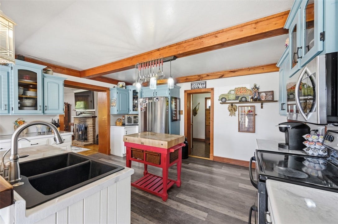 2976 Henderson Road, Washington, PA 15301
