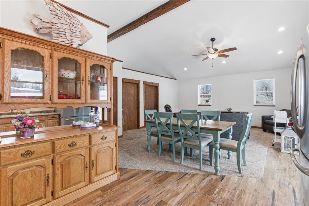 2976 Henderson Road, Washington, PA 15301