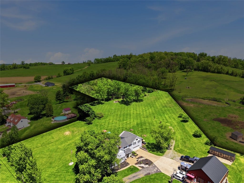 2976 Henderson Road, Washington, PA 15301