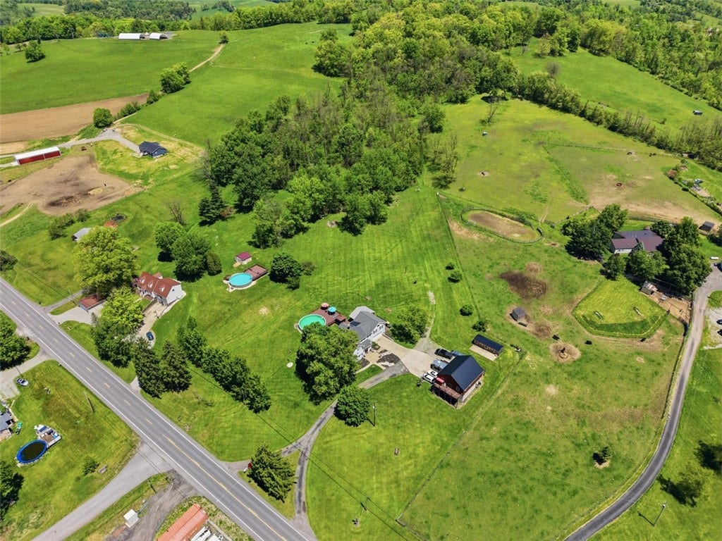 2976 Henderson Road, Washington, PA 15301