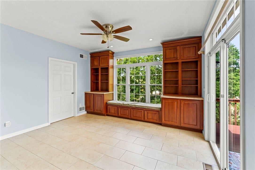 108 Great Rock Drive, Bethel Park, PA 15102