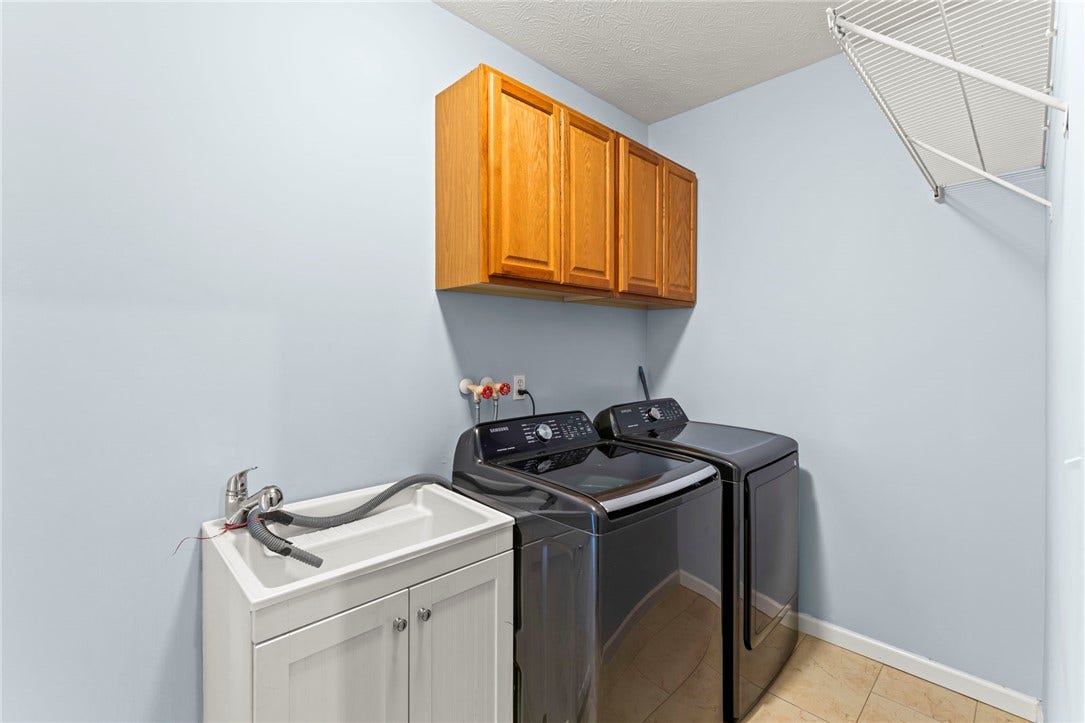 108 Great Rock Drive, Bethel Park, PA 15102