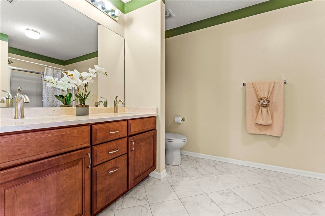 108 Great Rock Drive, Bethel Park, PA 15102