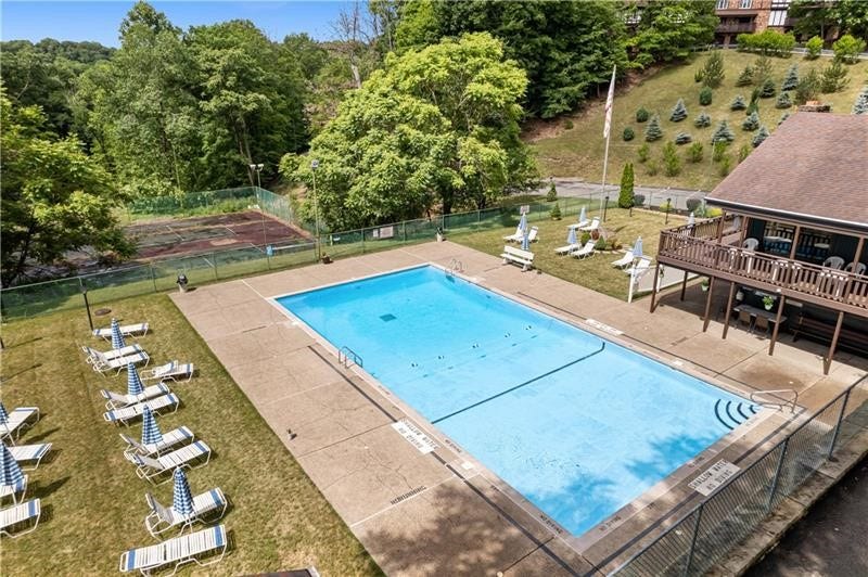 604 Maplewood Ct, Pittsburgh, PA 15237 604 Maplewood Ct, Pittsburgh, PA 15237