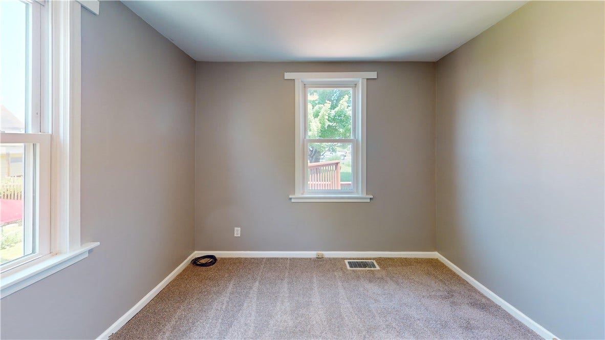 742 Lemington St, Greensburg, PA 15601