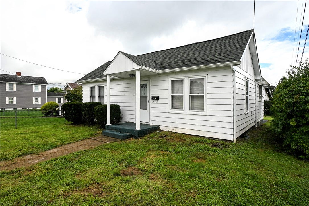 217 Hoffman Street, Belle Vernon, PA 15012